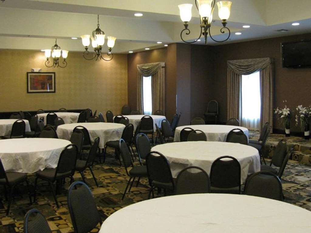 Red Roof Inn & Suites Longview Restaurant photo